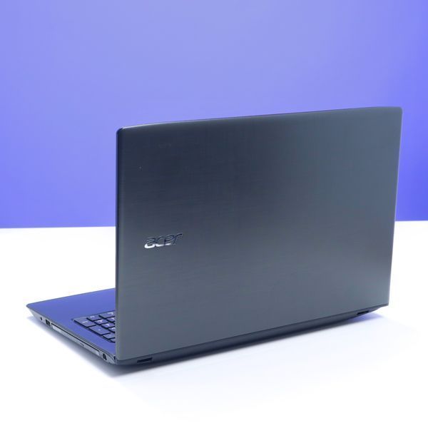 БВ ігровий ноутбук Acer Aspire E5-575G 15.6" HD 60 Гц Intel Core i5-7200U (2.50-3.10 ГГц) NVIDIA GeForce GT 940M 2 ГБ RAM 8 ГБ 256 ГБ SSD 811253 фото