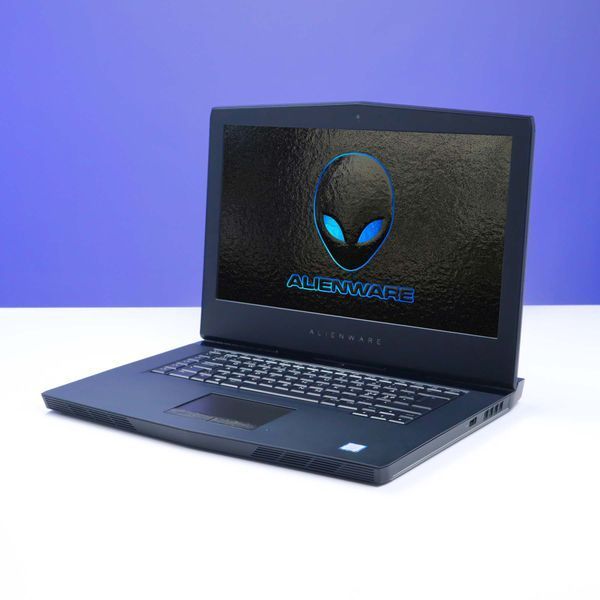 БУ игровой ноутбук Dell Alienware P69F 15.6" Full HD 60 Гц Intel Core i7-8750H (2.20-4.10 ГГц) NVIDIA GeForce GTX 1060 6 ГБ RAM 16 ГБ 512 ГБ SSD 758381 фото