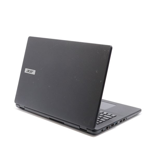 Ноутбук Acer Aspire ES1-711 / RAM 4 ГБ / SSD 128 ГБ 551999 фото