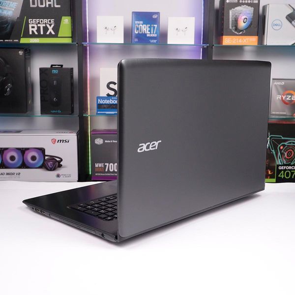 БУ Игровой но&zwnj;утбук Acer Aspire E5-774G-513X 17.3" HD+ Intel Core i5-7200U (2.50-3.10 ГГц) GeForce GTX 950M 2ГБ RAM 8 ГБ 1 ТБ / 256 ГБ SSD 679778 фото