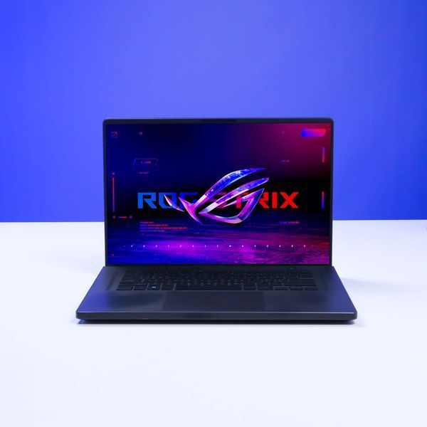 БВ ігровий ноутбук Asus ROG Zephyrus G16 (2023) 16.0" WUXGA 165 Гц Intel Core i9-13900H (2.6-5.4 ГГц) NVIDIA GeForce RTX 4060 Max-Q 8 ГБ RAM 16 ГБ 256 ГБ SSD 782966 фото