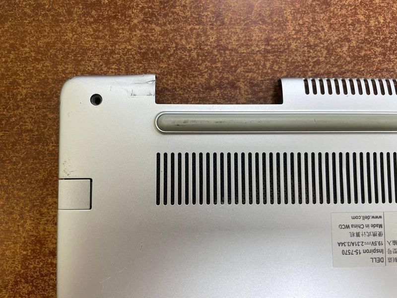 *Уценка* Dell Inspiron 15 7570 7573 7580 021CC9 Нижняя часть корпуса, корыто, поддон 2000000421445 фото