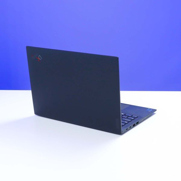 БВ ноутбук Lenovo X1 Carbon Gen 9 14.0" Full HD 60 Гц Intel Core i5-1135G7 (2.40-4.20 ГГц) Intel Iris Xe Graphics G7 80EU RAM 8 ГБ 128 ГБ SSD 722054 фото