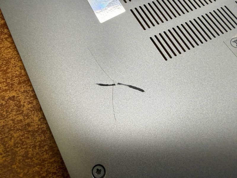 *Уценка* Поддон Dell Latitude 5350 892NLK2 Нижняя часть Корпус 300009125 фото