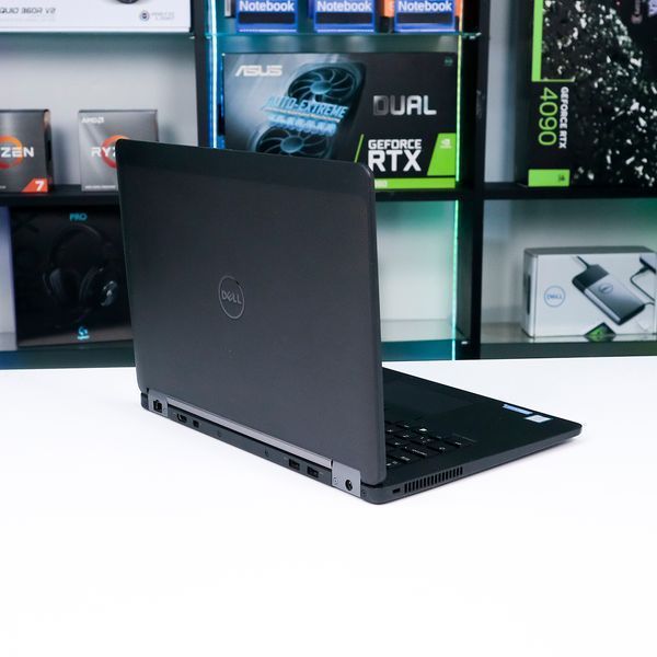 БВ ноутбук Dell Latitude E7470 14.0" Quad HD Touch Intel Core i5-6300U (2.40-2.70 ГГц) HD Graphics 520 RAM 16 ГБ 240 ГБ SSD 700274 фото