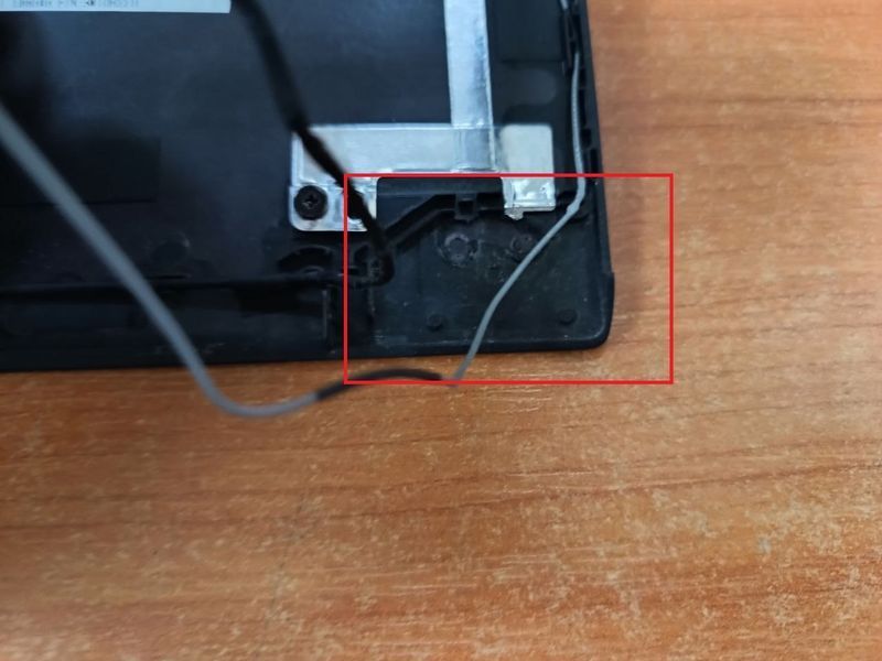 *Уценка* Lenovo ThinkPad T470s SM10H22106 Крышка, рамка экрана, петли, корпус 300005209 фото
