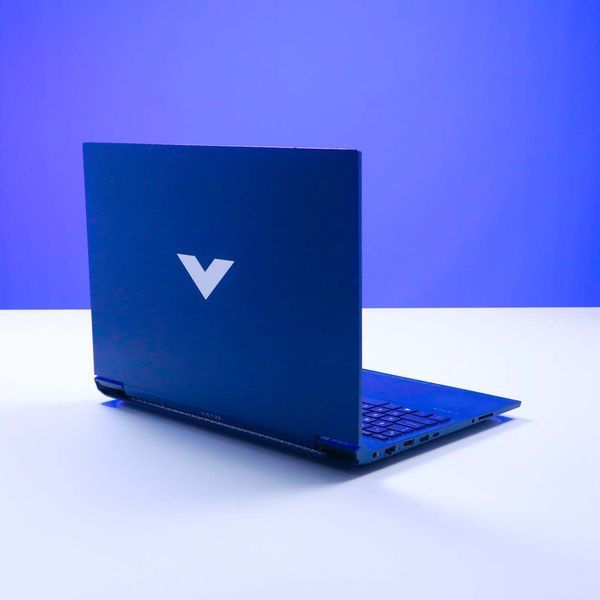 БУ игровой ноутбук HP Victus 16-s0008ns 16.0" Full HD Ryzen 7 7840HS (3.8-5.1 ГГц) NVIDIA GeForce RTX 4060 Max-Q 8 ГБ RAM 16 ГБ 512 ГБ 803388 фото