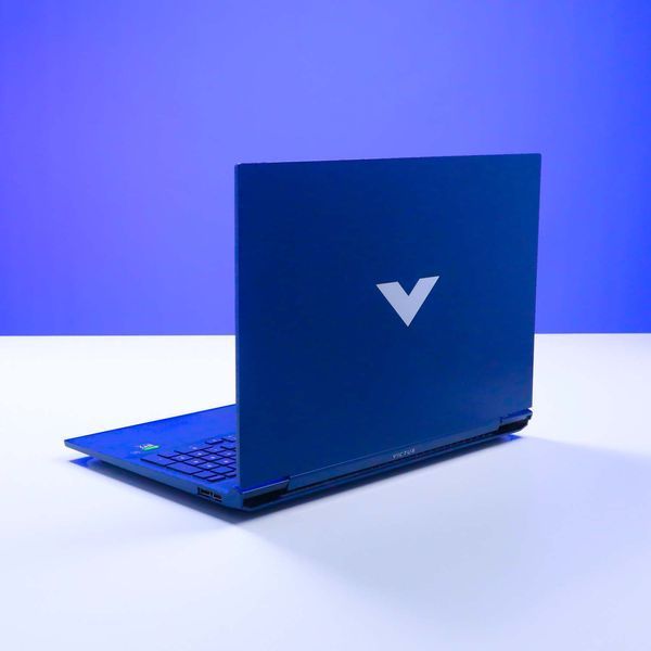 БУ игровой ноутбук HP Victus 16-s0008ns 16.0" Full HD Ryzen 7 7840HS (3.8-5.1 ГГц) NVIDIA GeForce RTX 4060 Max-Q 8 ГБ RAM 16 ГБ 512 ГБ 803388 фото