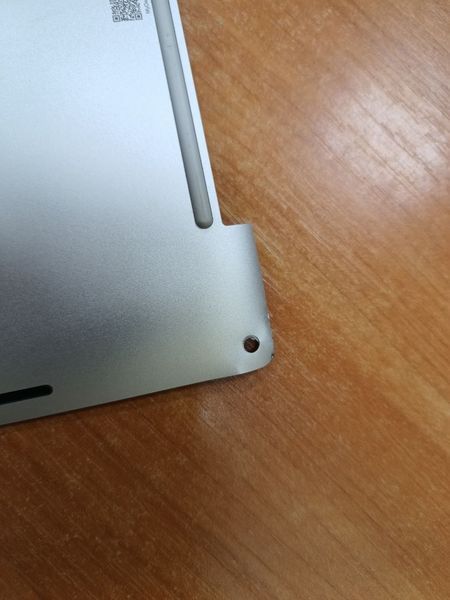 *Уценка* Поддон Dell XPS 13 Plus 9320 5Y34EGRGDF Нижняя часть Корпус 300009107 фото