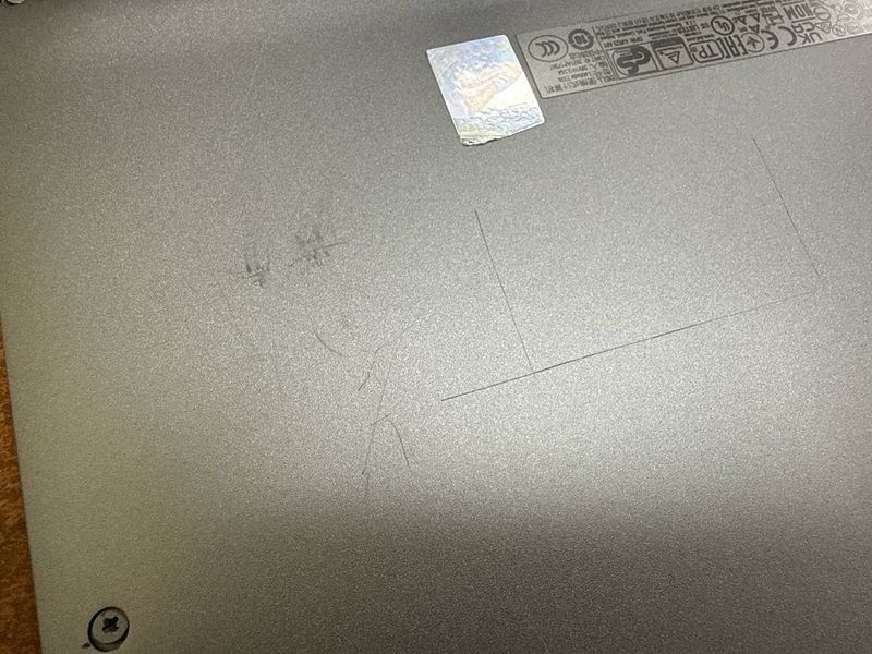 *Уценка* Поддон Dell Latitude 7330 090XNK Нижняя часть Корпус 300009057 фото