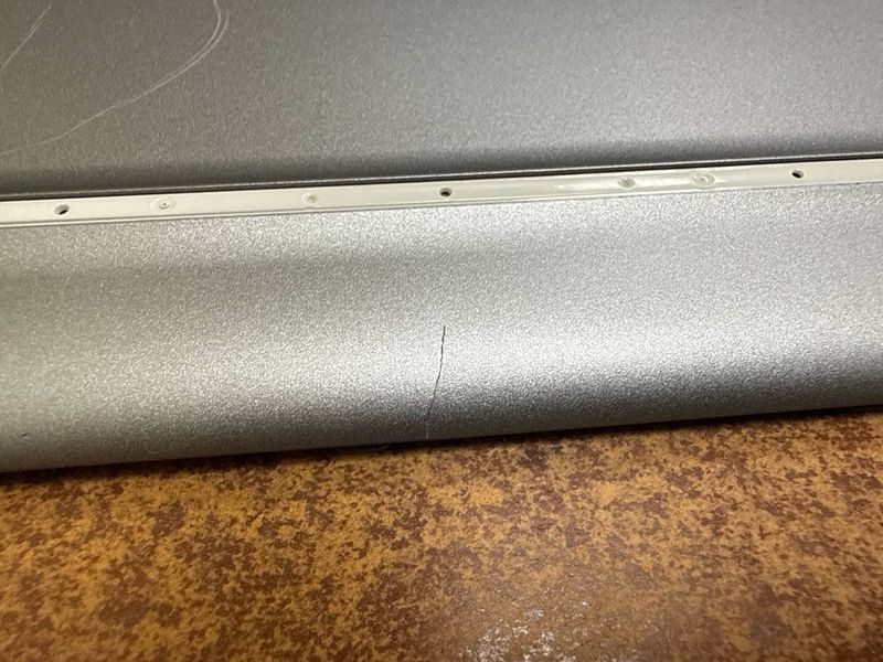 *Уценка* Поддон Dell Latitude 7330 090XNK Нижняя часть Корпус 300009057 фото