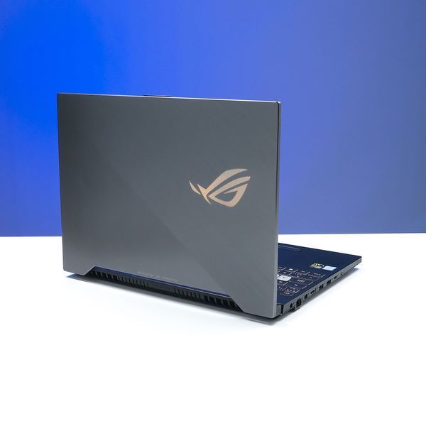 БУ игровой ноутбук Asus ROG Strix Scar II GL504G 15.6" Full HD IPS Intel Core i7-8750H (2.20-4.10 ГГц) NVIDIA GeForce GTX 1070 8 ГБ RAM 16 ГБ 256 ГБ SSD/ 500 ГБ HDD 762036 фото