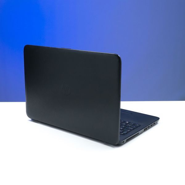 БВ ноутбук HP 15-ac085no 15.6" WXGA HD Intel Core i5-5200U (2.20-2.70 ГГц) AMD Radeon R5 M330 2 ГБ RAM 4 ГБ 128 ГБ SSD 437835 фото