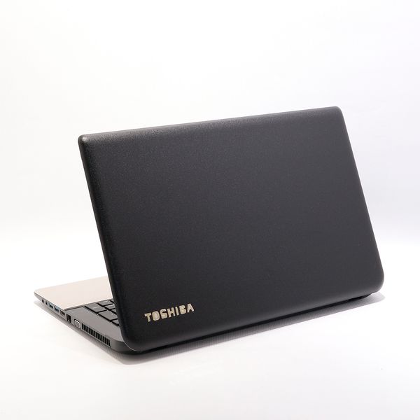Игровой ноутбук Toshiba Satellite L70-B-14Z/RAM 4 ГБ/SSD 128 ГБ 462202 фото