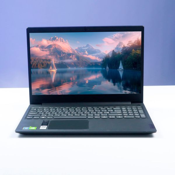 БУ игровой ноутбук Lenovo IdeaPad 3 15IML05 15.6" Full HD Intel Pentium Gold 6405U (2.4 ГГц) NVIDIA GeForce MX130 2 ГБ RAM 8 ГБ 256 ГБ SSD 777283 фото