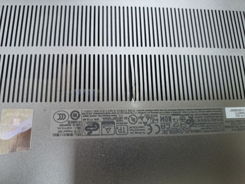 *Уцінка* Піддон Dell Precision 7670 0F23H9 Нижня частина Корпус 300009043 фото