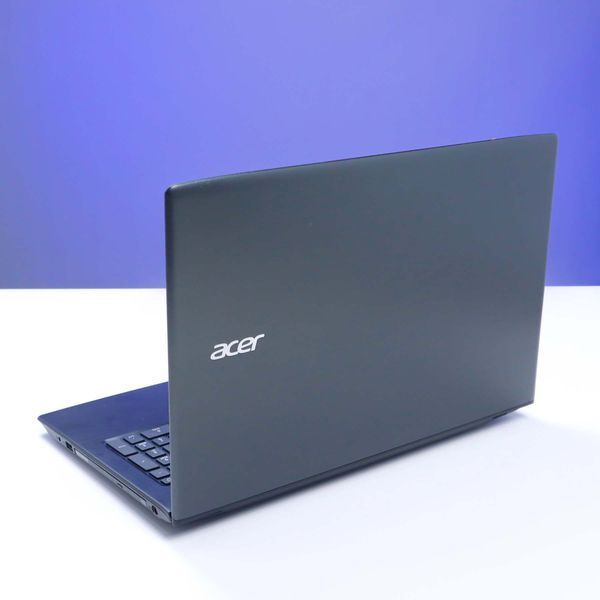 БУ ноутбук Acer Aspire E5-575 15.6" Full HD Intel Core i3-6100U (2.30 ГГц) Intel HD Graphics 520 RAM 4 ГБ 128 ГБ SSD 774138 фото