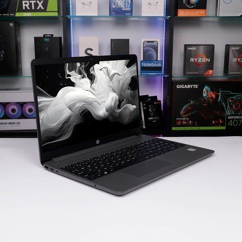 БУ ноутбук HP 250 G8 15,6" Full HD Intel Core i3-1005G1 (1.20-3.40 ГГц) Intel UHD Graphics G1 RAM 8 ГБ 256 ГБ SSD 707037 фото