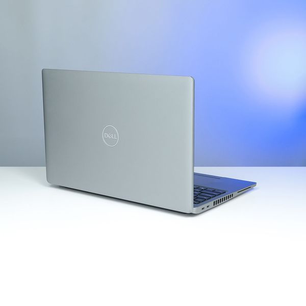 БВ ноутбук Dell Latitude 5520 15.6" Full HD Intel Core i5-1135G7 (2.40-4.20 ГГц) Intel Iris Xe Graphics RAM 8 ГБ 128 ГБ SSD 739977 фото