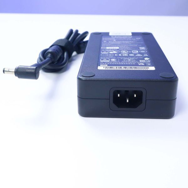 Блок живлення Chicony 5.5&times;2.5мм 20.0V 14.0A 280W 5525200140280 фото